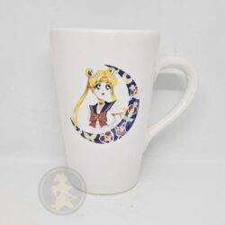 Taza alta blanca - Sailor Moon: pose 2