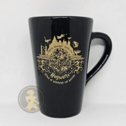 Taza alta negra - Harry Potter: Hogwarts logo y castillo